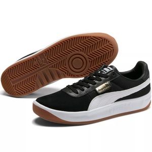 PUMA California 366608 06 Black White Mens US 8
